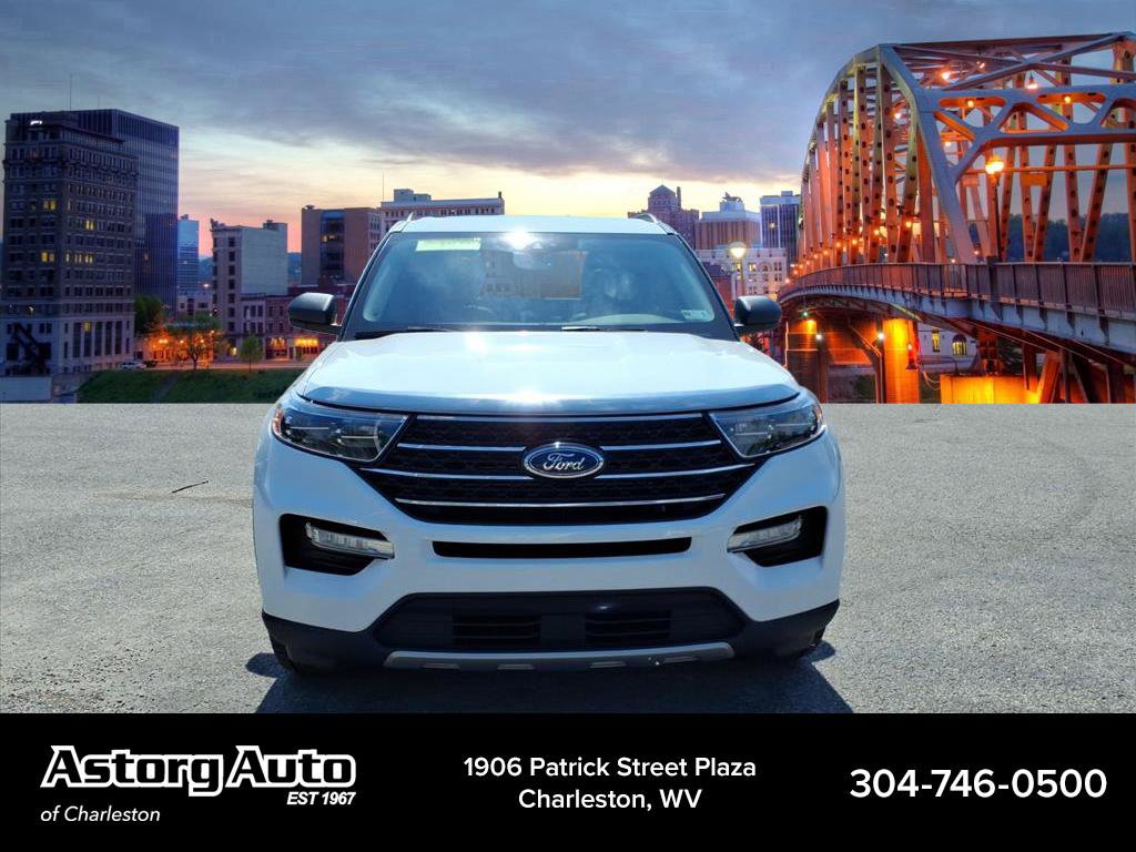 Used 2020 Ford Explorer XLT w/ Equipment Group 202A AWD/4WD image 8