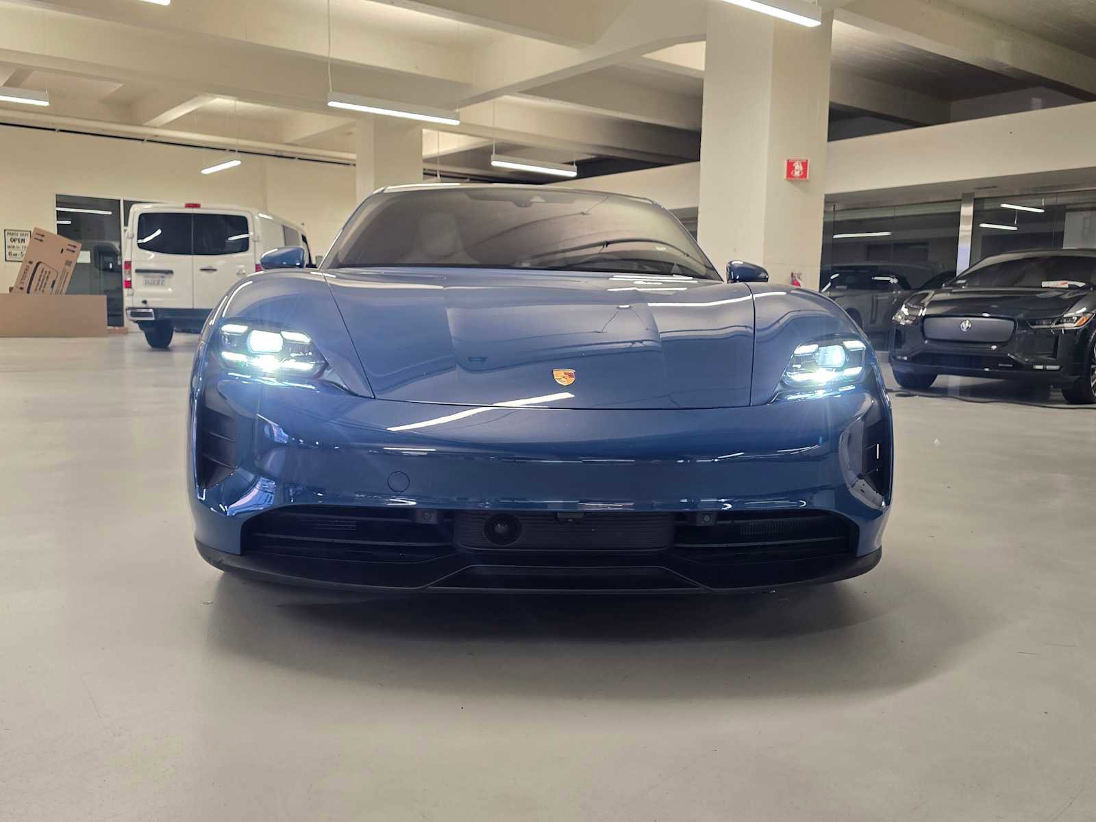 Used 2024 Porsche Taycan GTS image 8