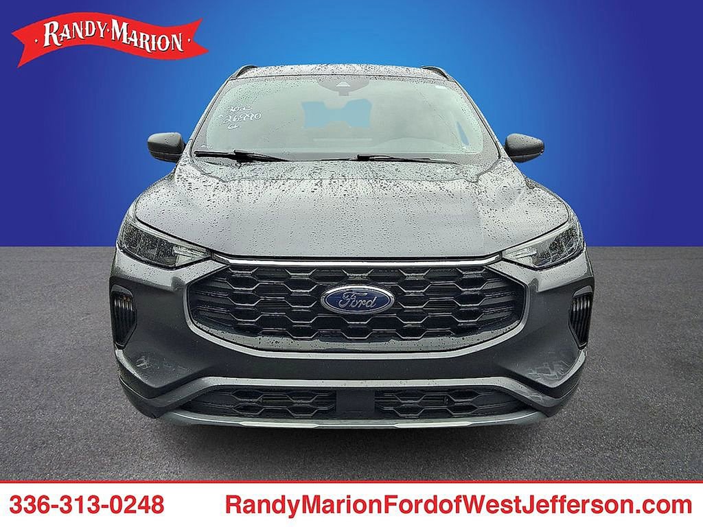 Used 2023 Ford Escape ST-Line w/ Tech Pack #1 image 2