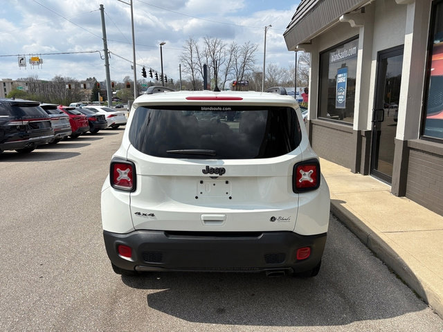 Used 2021 Jeep Renegade Latitude AWD/4WD image 3