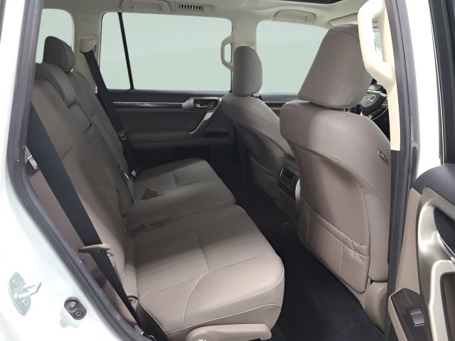 Used 2020 Lexus GX 460 Premium w/ Premium Package AWD/4WD image 15