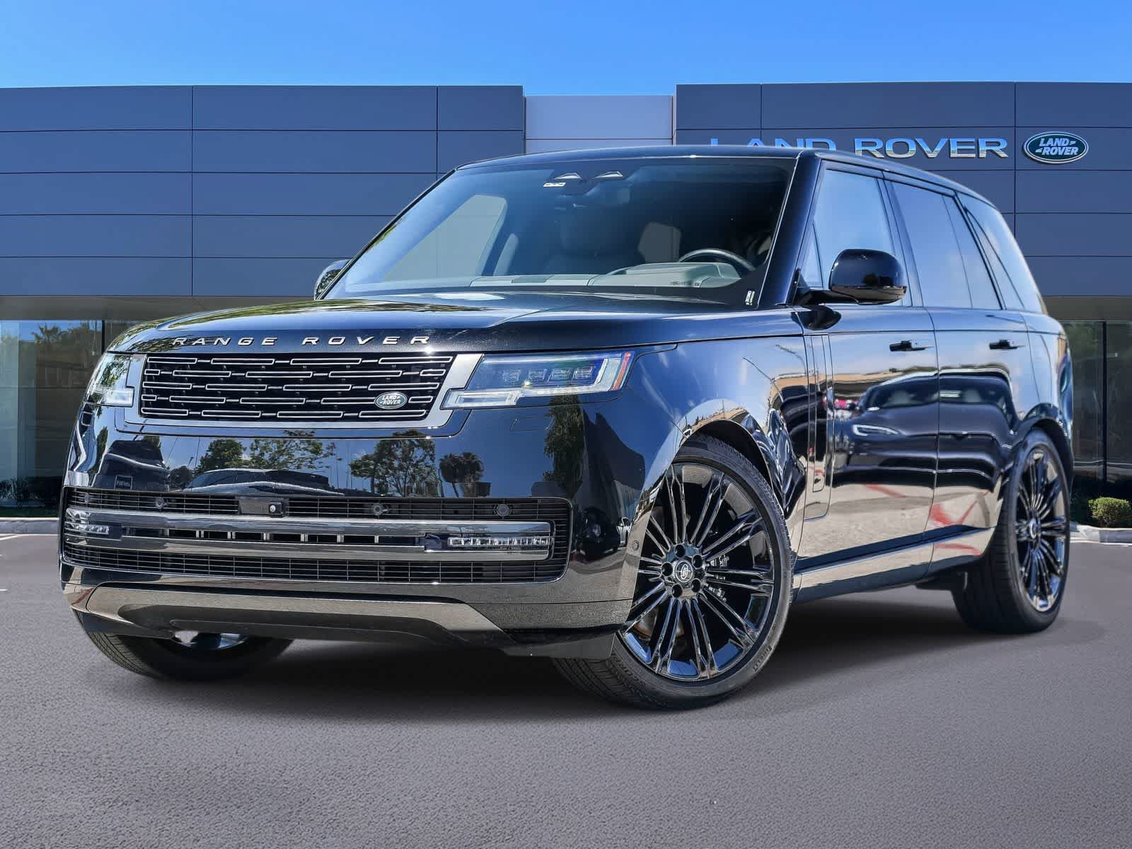 Used 2025 Land Rover Range Rover SE