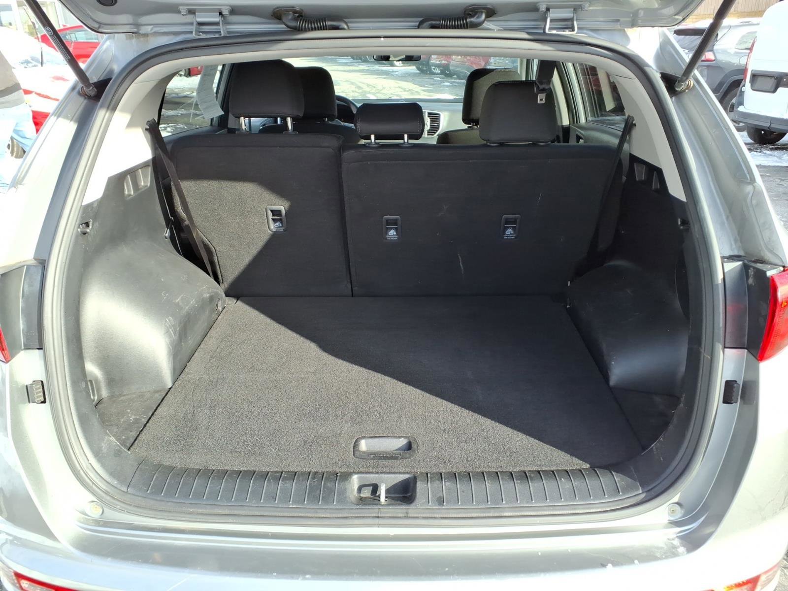 Used 2019 Kia Sportage LX AWD/4WD image 10