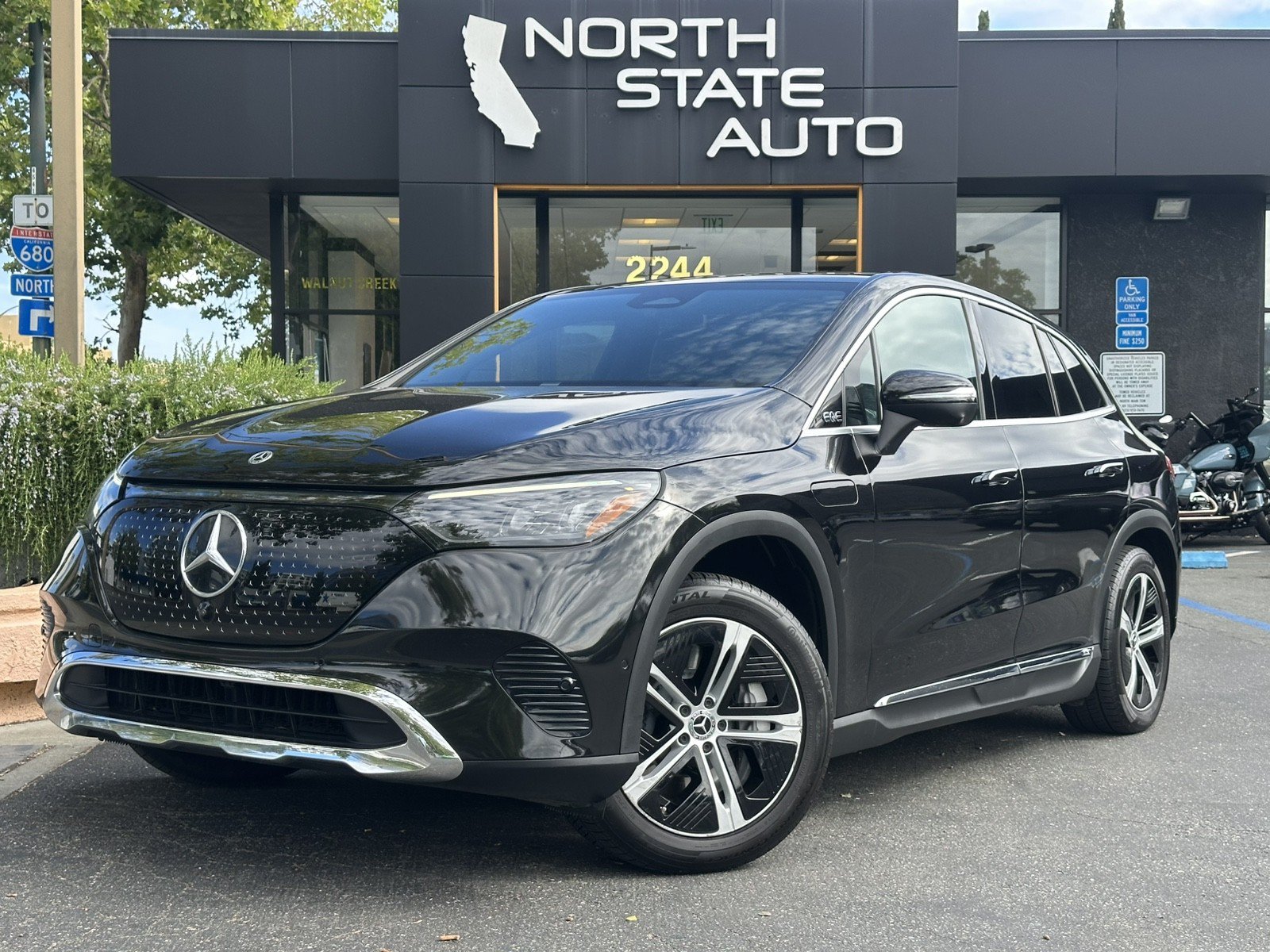 Used 2023 Mercedes-Benz EQE 350+ 4MATIC SUV image 2