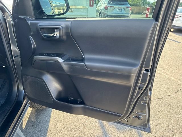 Used 2023 Toyota Tacoma TRD Off-Road AWD/4WD image 19