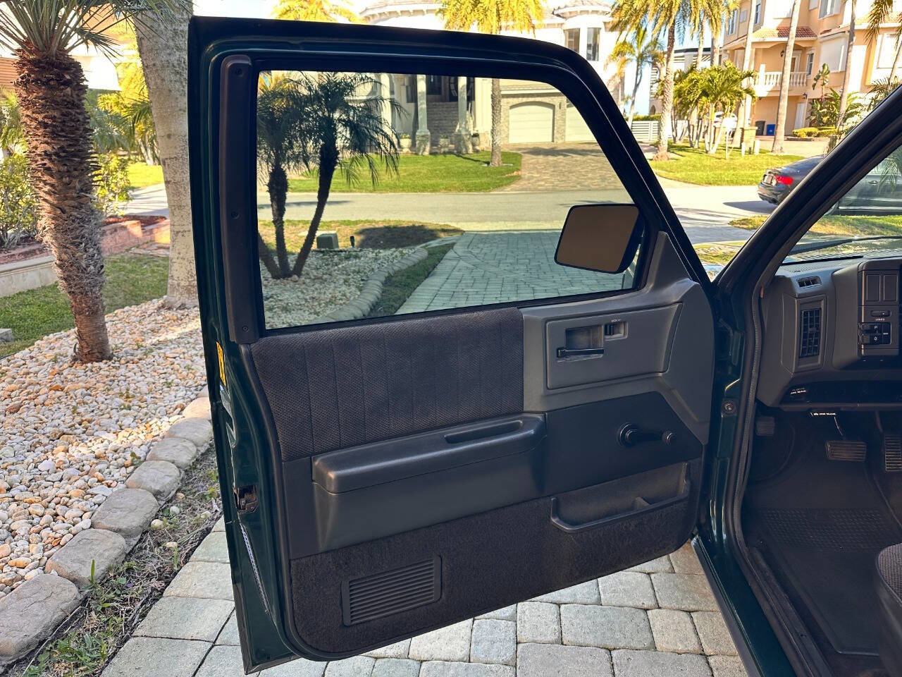 Used 1993 GMC Sonoma 2WD Regular Cab image 52
