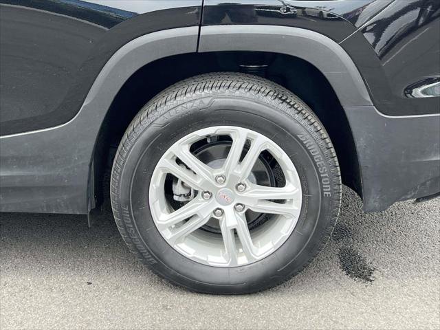 Used 2023 GMC Terrain SLE w/ Driver Convenience Package AWD/4WD image 10