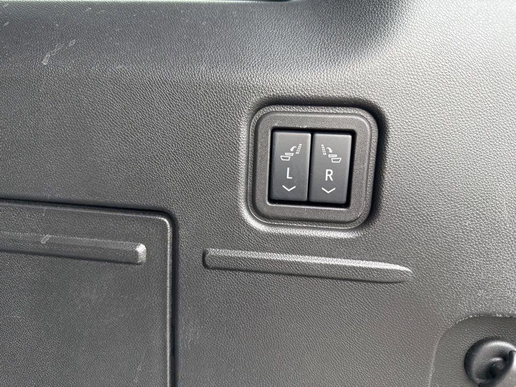 Used 2025 GMC Hummer EV 3X AWD/4WD image 31