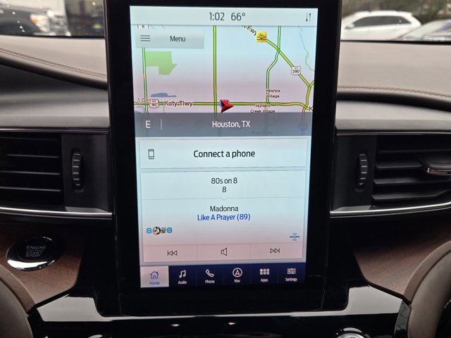 Used 2023 Ford Explorer King Ranch w/ Technology Package image 14