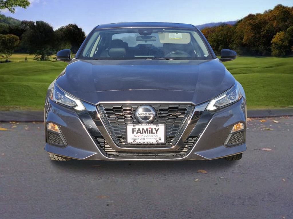 Used 2022 Nissan Altima 2.0 SR image 2