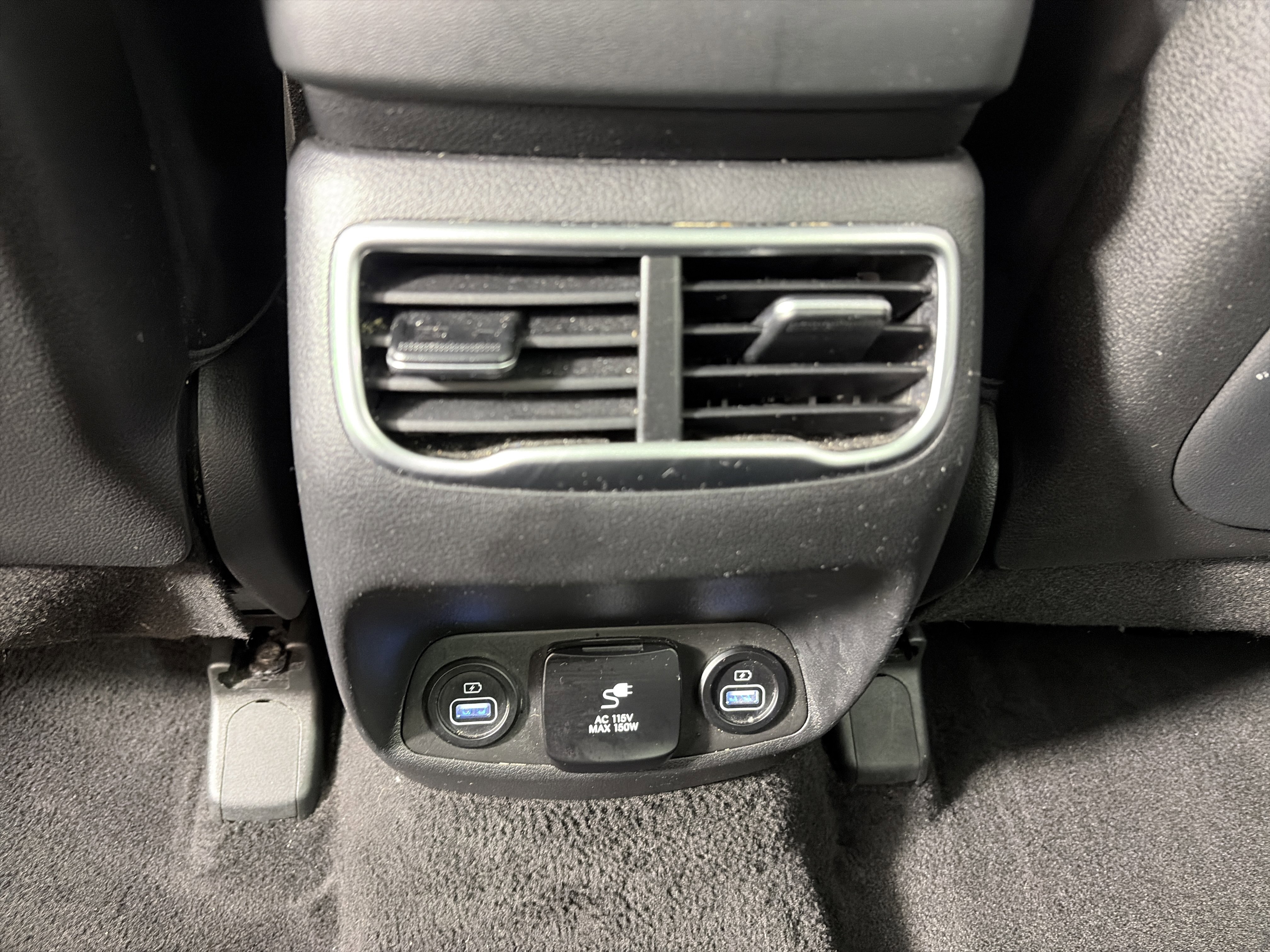 Certified 2023 Hyundai Santa Fe Limited w/ Cargo Package AWD/4WD image 19