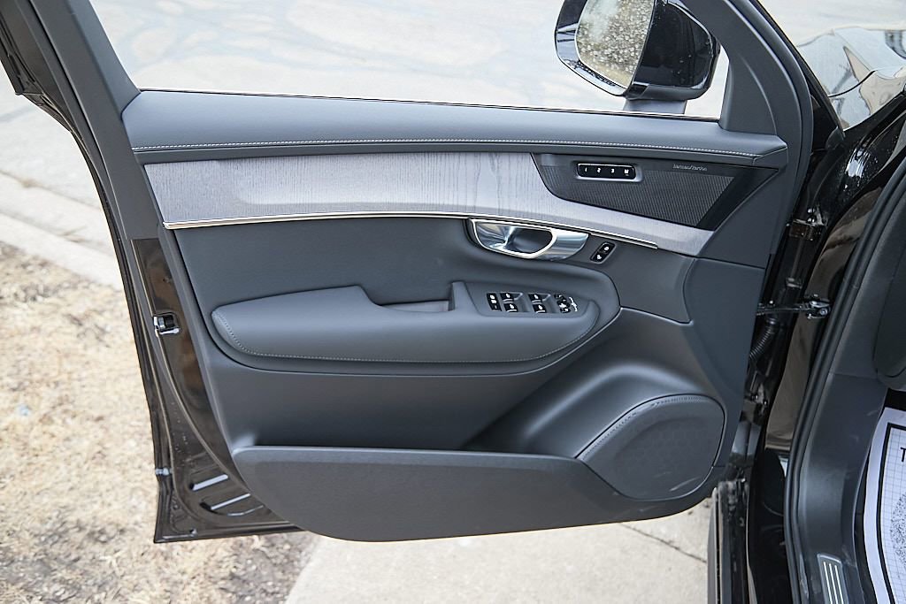 New 2026 Volvo XC90 T8 Ultra w/ Protection Package AWD/4WD image 10