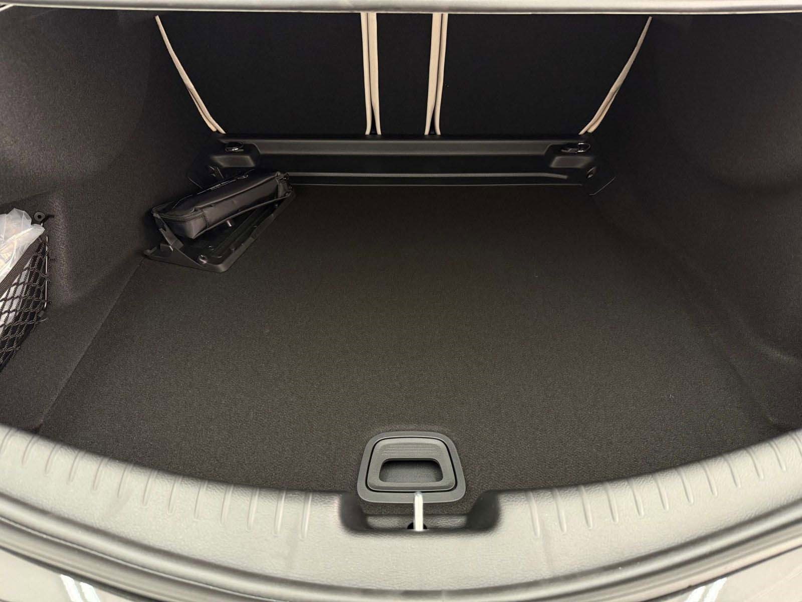 New 2026 Mercedes-Benz CLE 300 4MATIC Coupe image 31