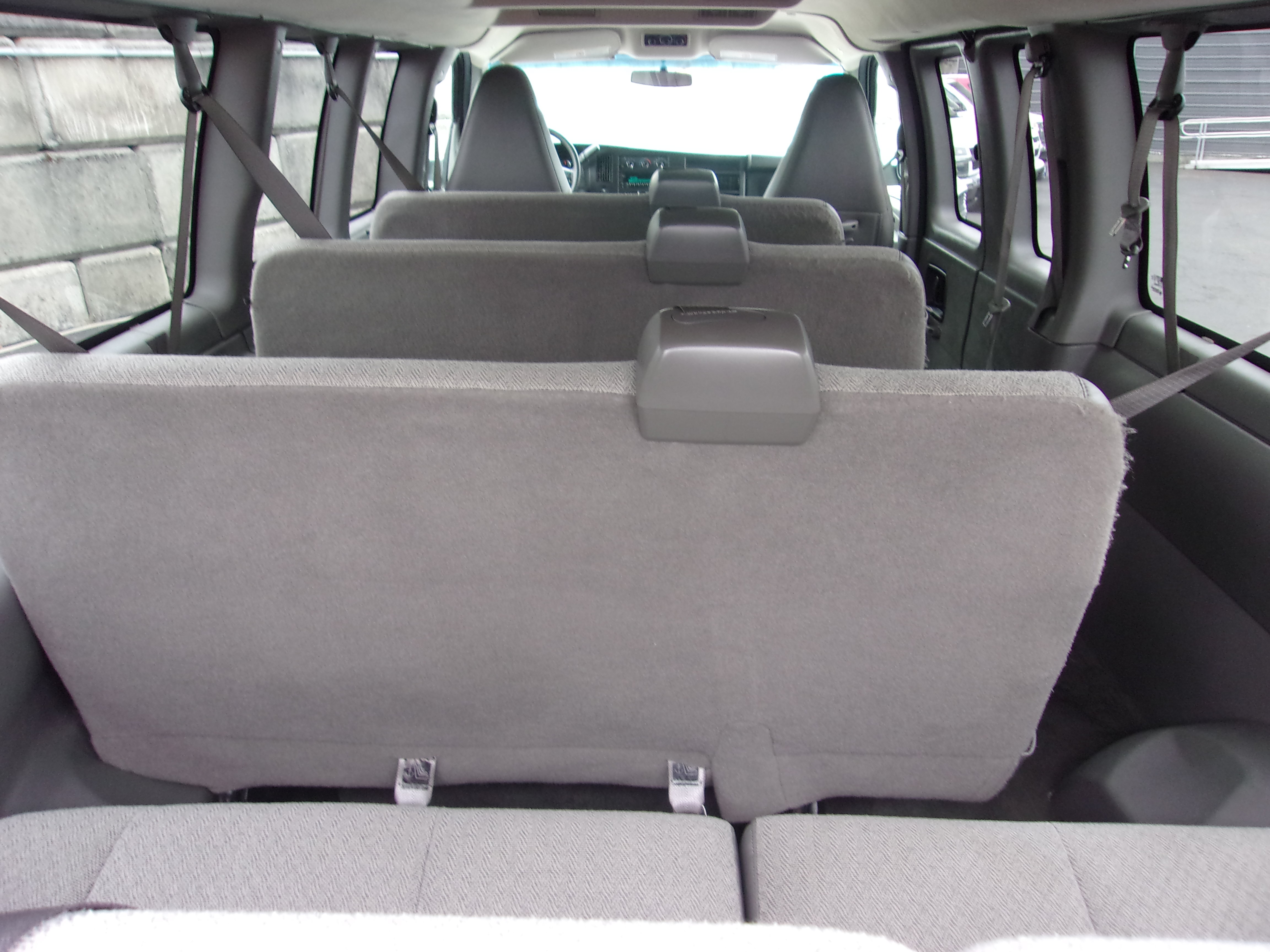 Used 2016 Chevrolet Express 3500 LT w/ LT Preferred Equipment Group RWD image 16