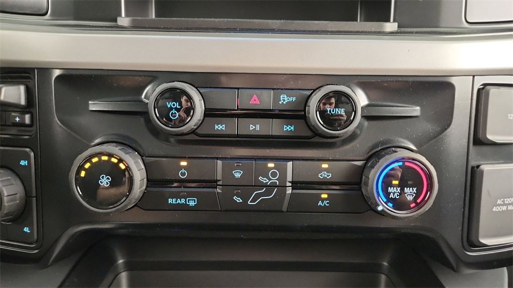 New 2025 Ford F250 XLT w/ FX4 Off-Road Package image 14