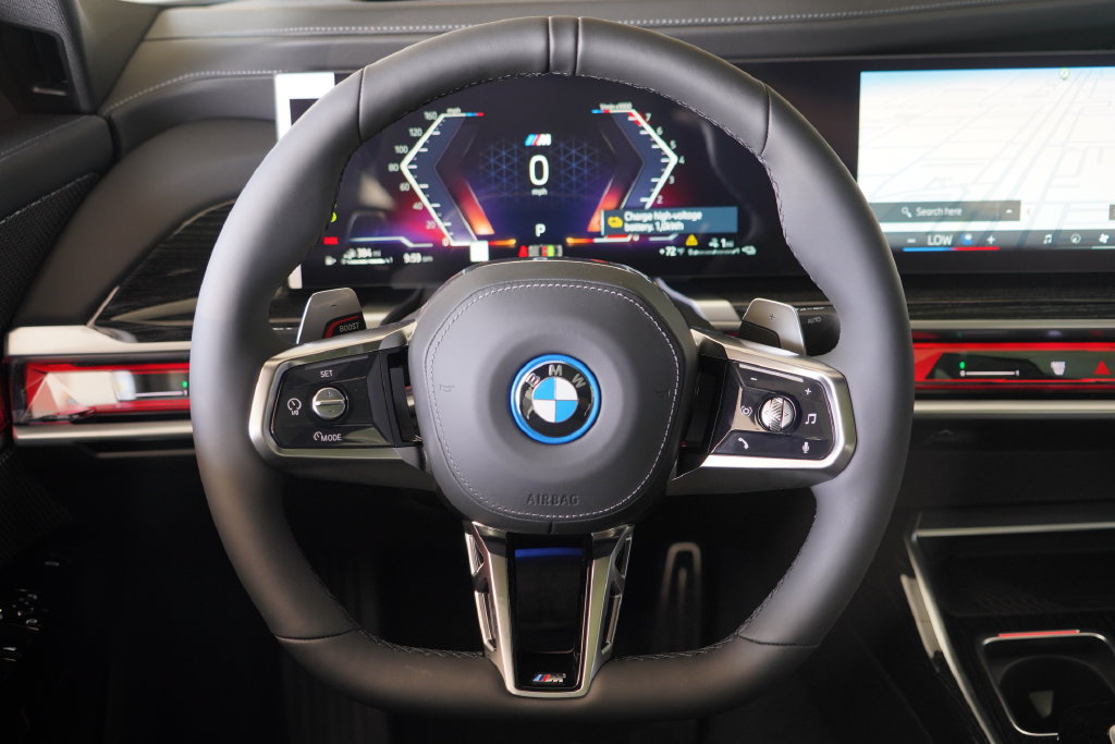 New 2026 BMW 750e xDrive w/ Premium Package AWD/4WD image 24