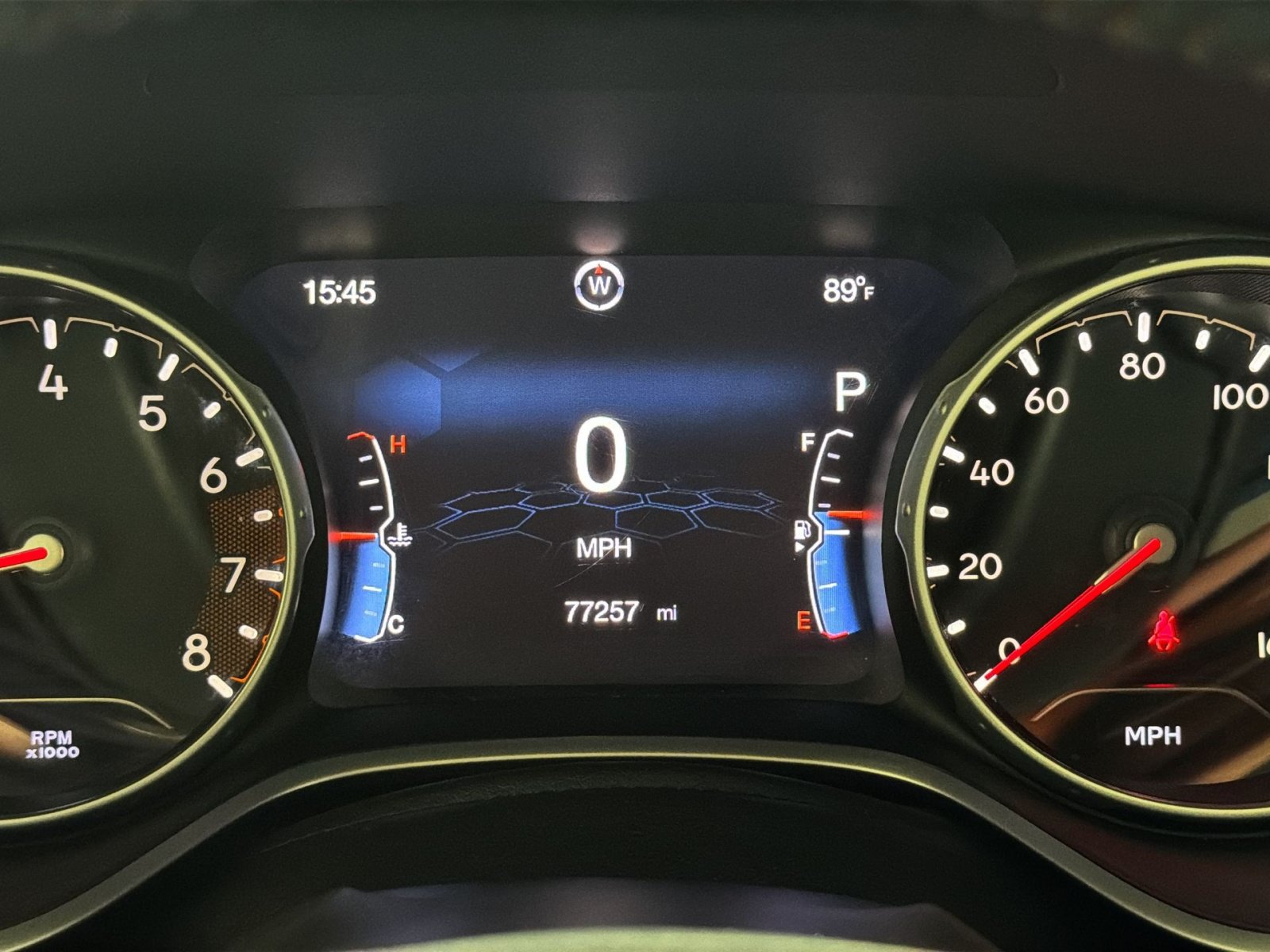 Used 2018 Jeep Compass Latitude w/ Popular Equipment Group AWD/4WD image 17