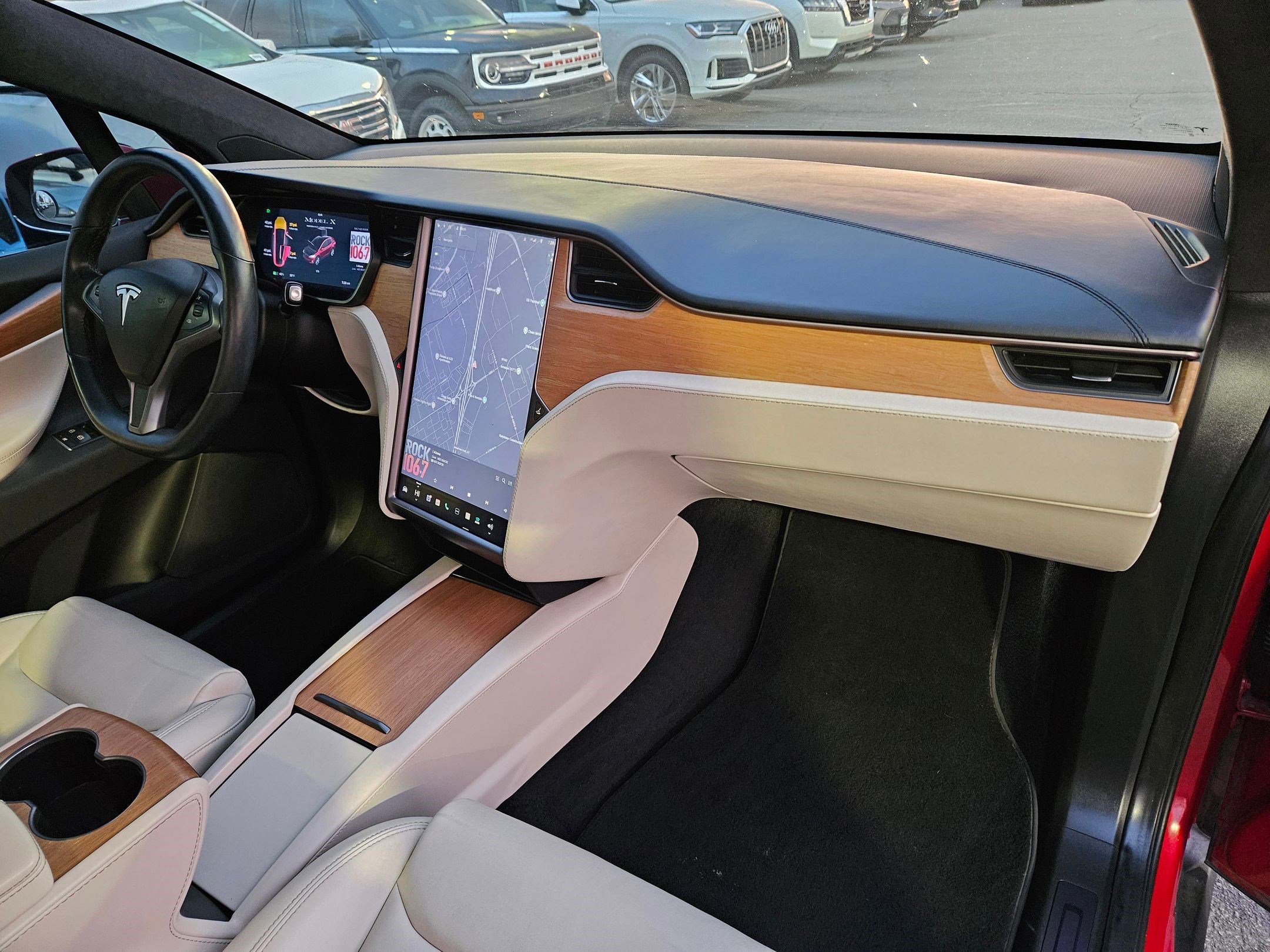 Used 2020 Tesla Model X Performance image 36