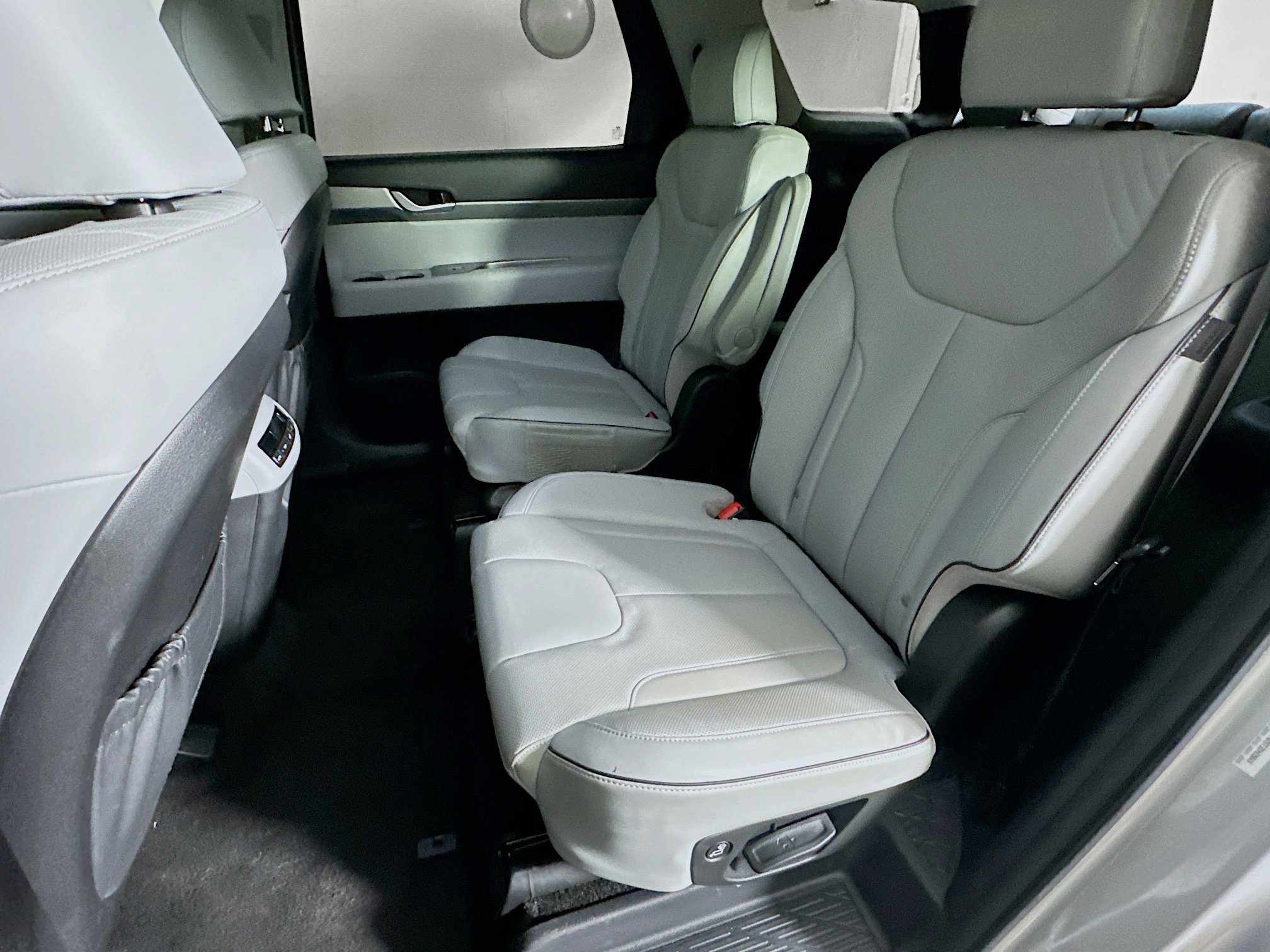 Used 2025 Hyundai Palisade SEL image 28