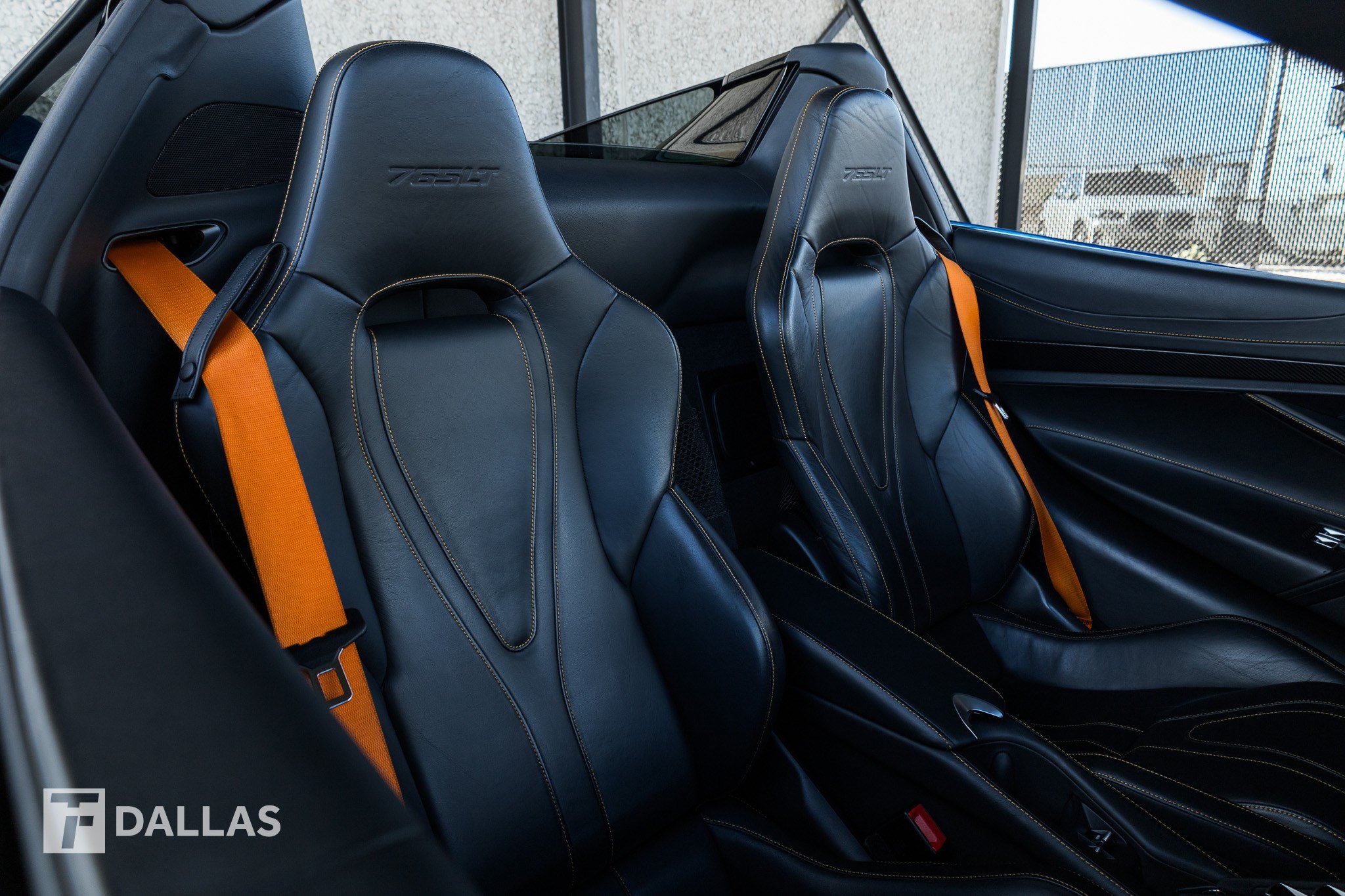 Used 2022 McLaren 765LT RWD image 37