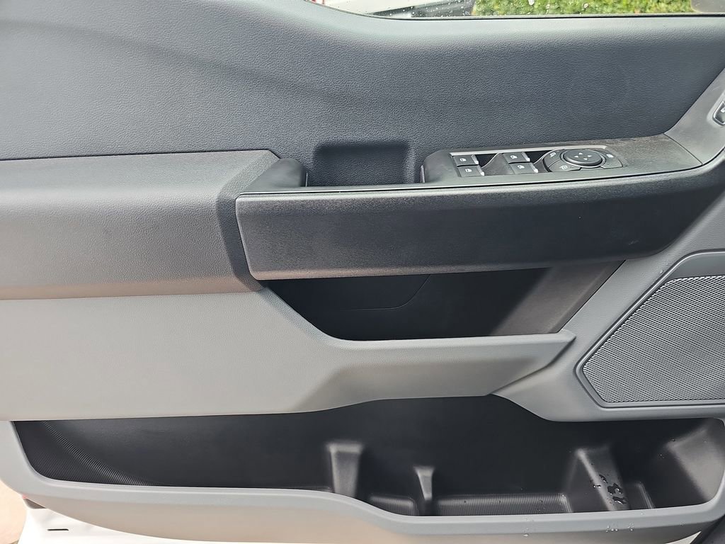 New 2025 Ford F350 XL w/ XL Chrome Package image 28