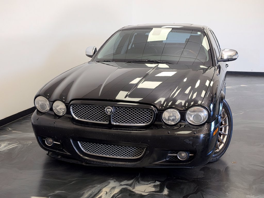 Used 2008 Jaguar XJ8 RWD image 3