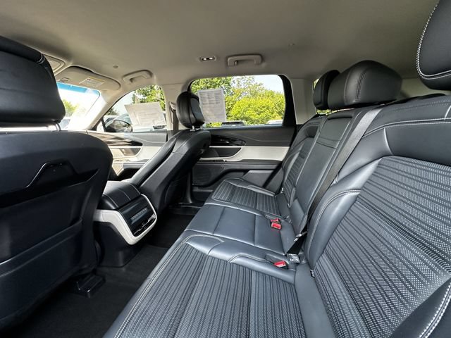 Certified 2024 Lincoln Nautilus Reserve AWD/4WD image 18