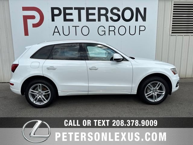 Used 2017 Audi Q5 2.0T Premium Plus w/ Technology Package AWD/4WD image 3