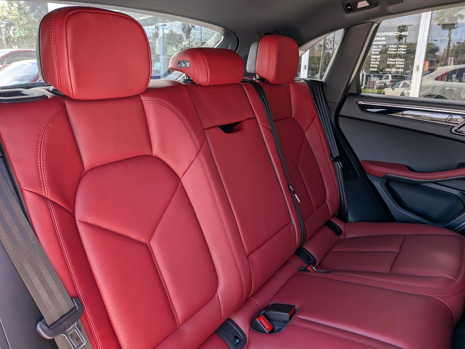 New 2026 Porsche Macan image 25