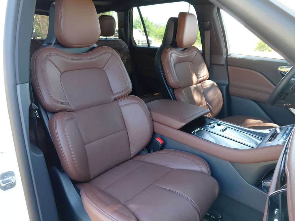 New 2026 Lincoln Aviator Reserve AWD/4WD image 61