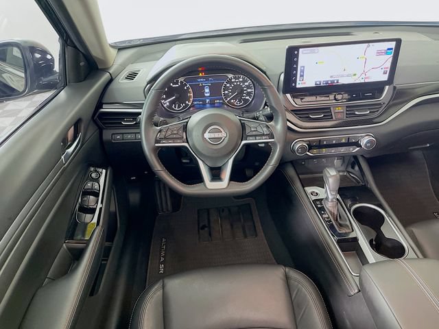 Used 2024 Nissan Altima 2.5 SR w/ SR Premium Package FWD image 24