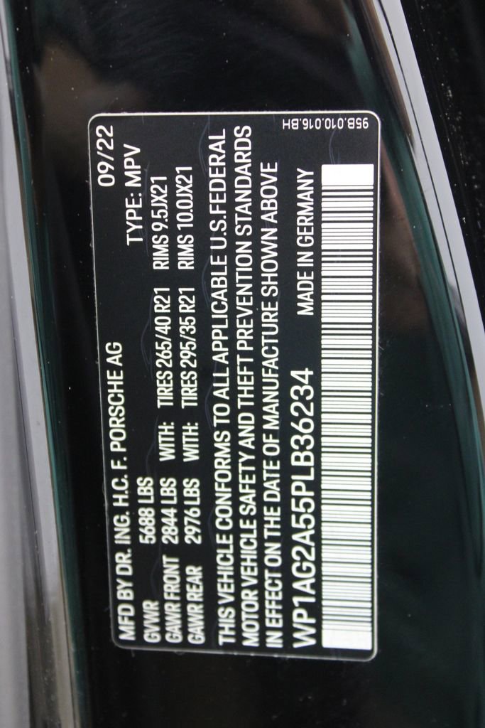 Used 2023 Porsche Macan S image 29