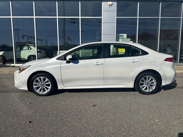 Used 2023 Toyota Corolla LE image 12