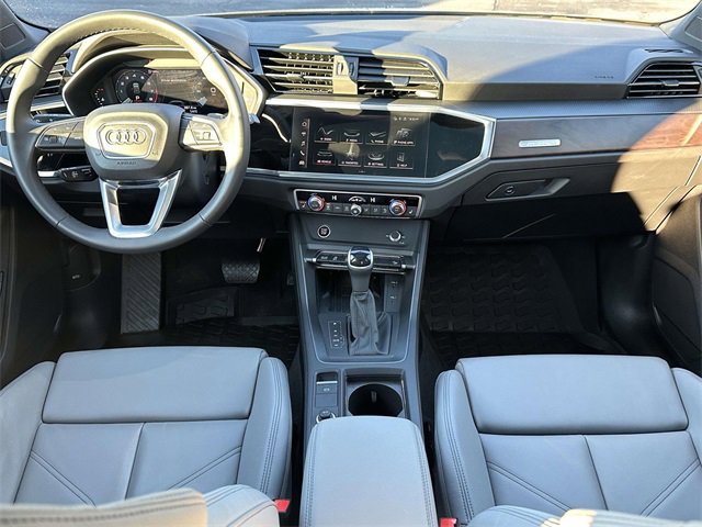 Used 2025 Audi Q3 2.0T Premium w/ Convenience Package image 17