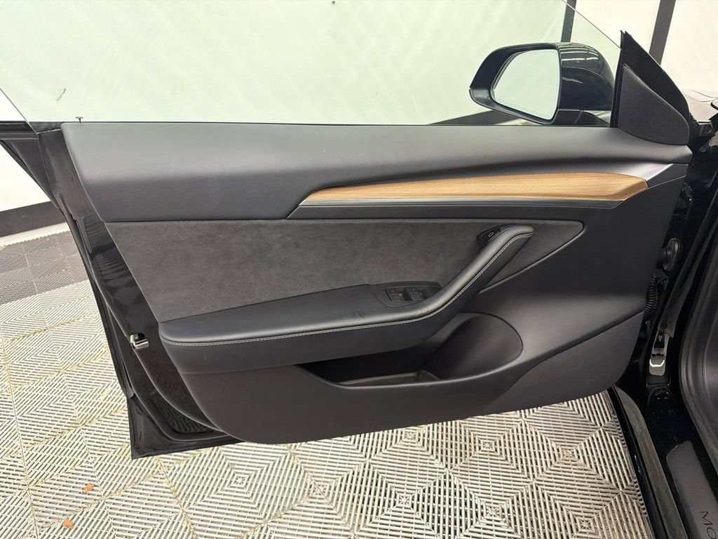 Used 2021 Tesla Model 3 Long Range AWD/4WD image 11