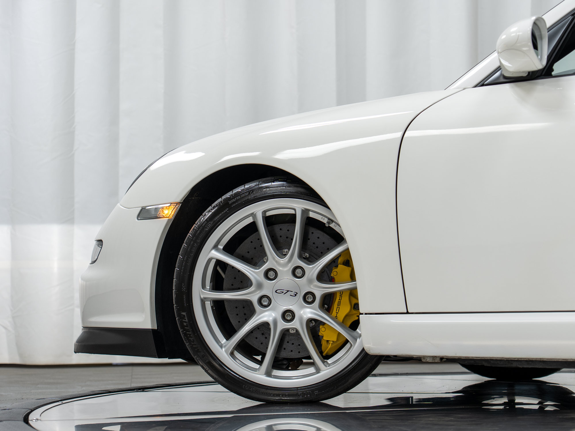 Used 2007 Porsche 911 GT3 RWD image 43