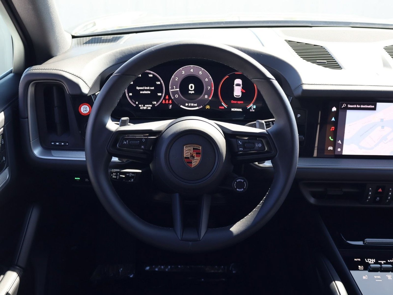 Certified 2025 Porsche Cayenne AWD/4WD image 15