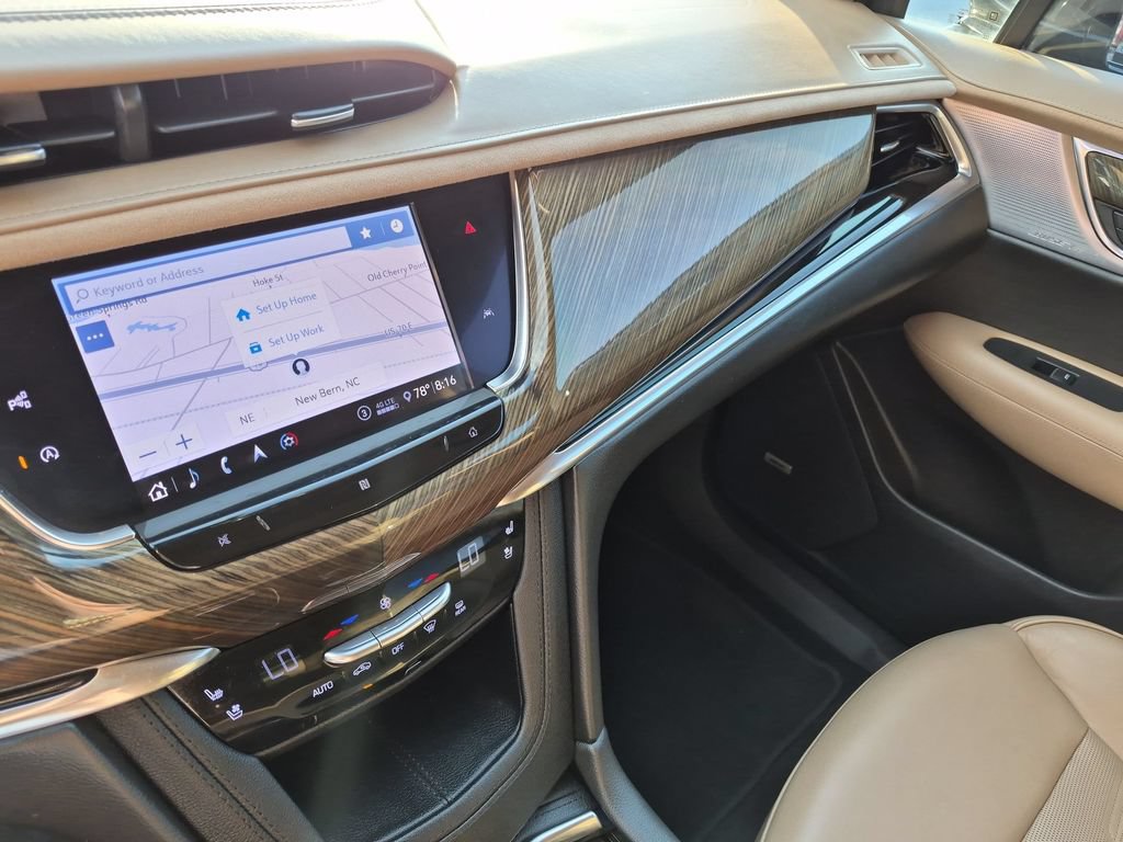 Used 2020 Cadillac XT6 Premium Luxury w/ Platinum Package FWD image 21