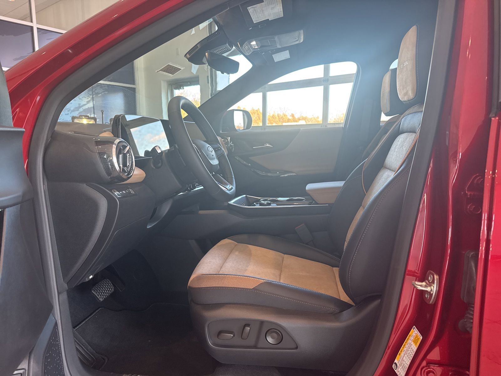 New 2026 Chevrolet Equinox ACTIV w/ Convenience Package III image 19