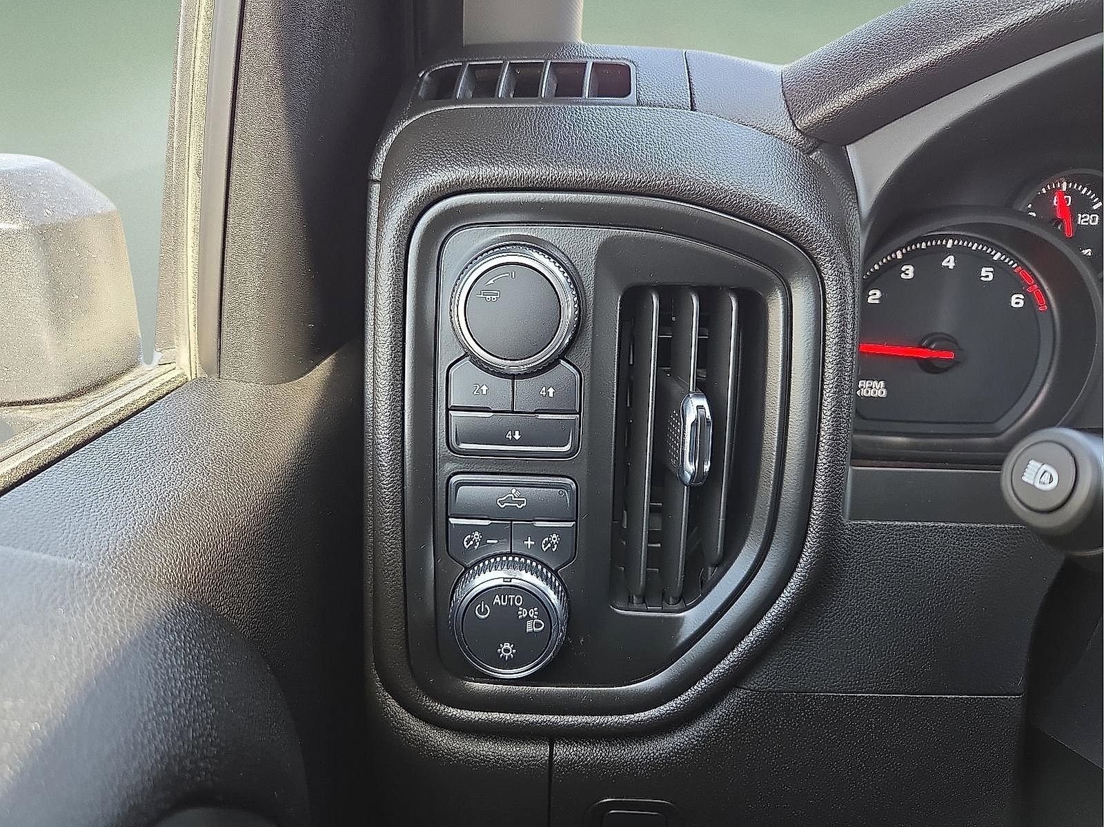 Certified 2025 GMC Sierra 2500 Pro w/ Convenience Package image 19