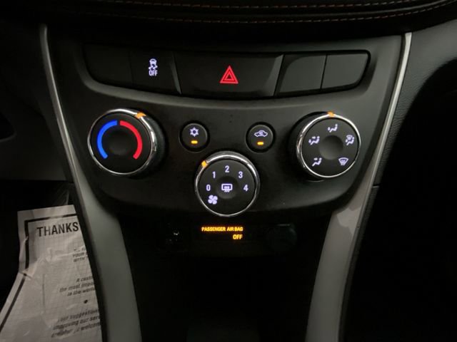 Used 2020 Chevrolet Trax LT FWD image 19