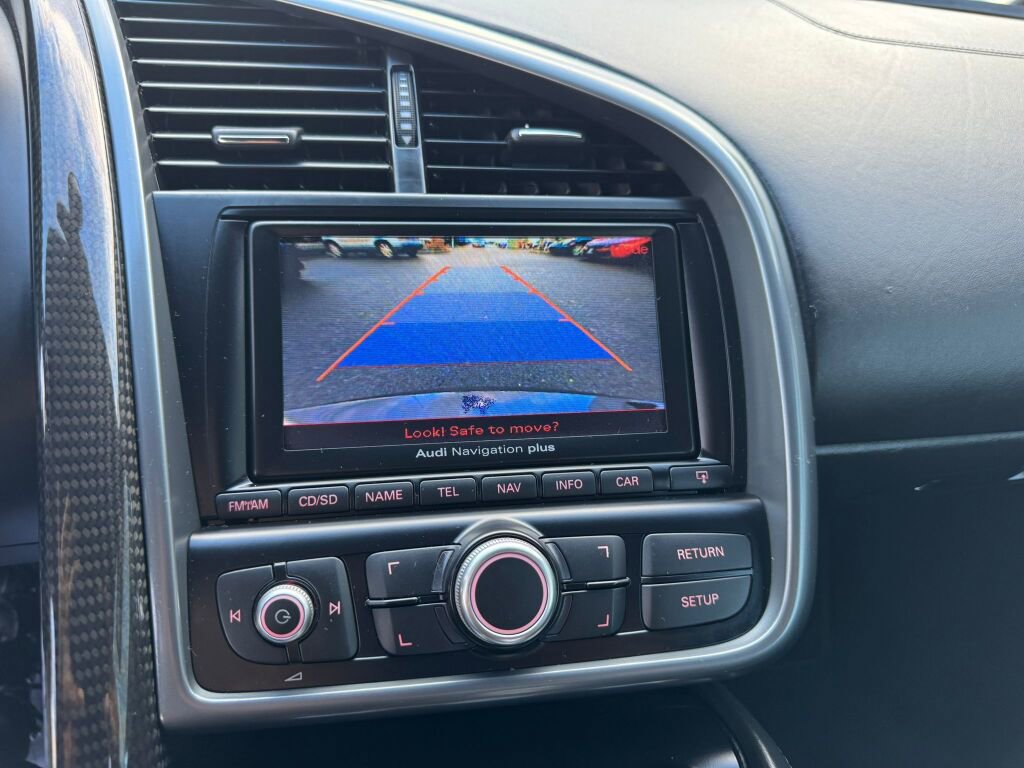 Used 2009 Audi R8 V8 image 19