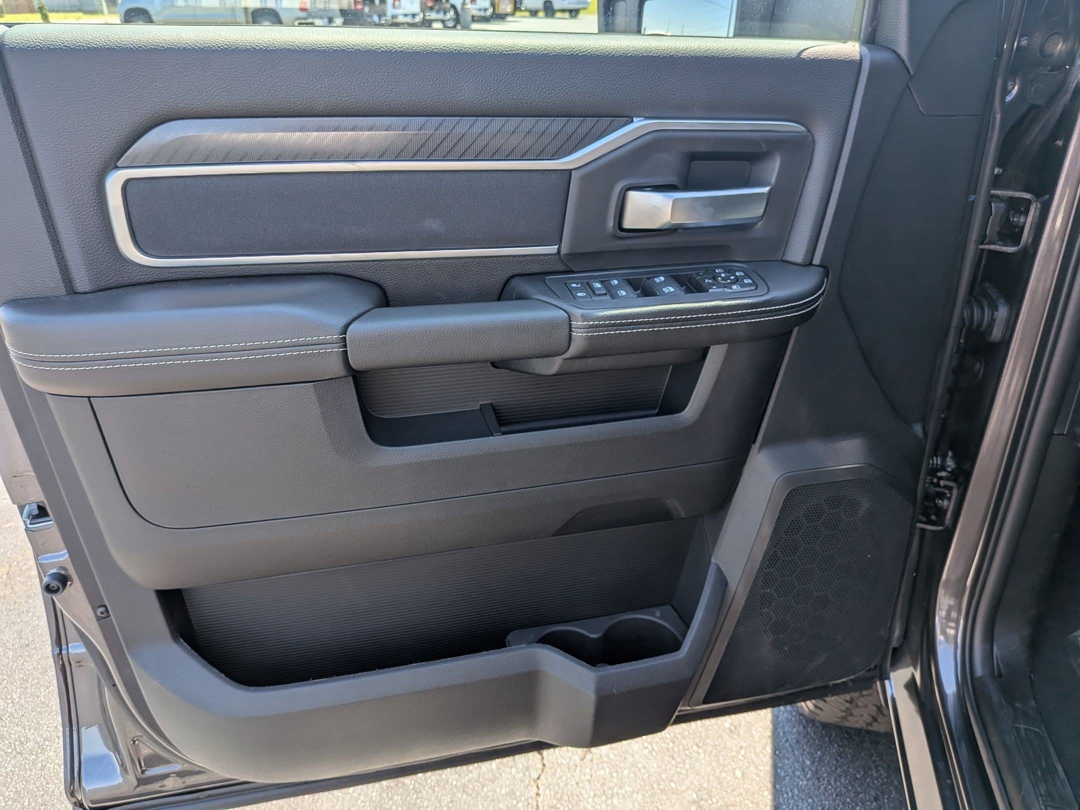 New 2026 RAM 2500 Big Horn AWD/4WD image 10