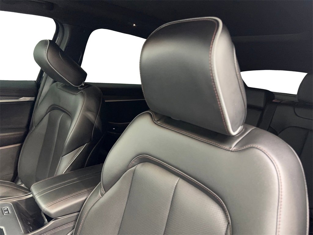 Used 2025 Jeep Wagoneer S Limited image 30