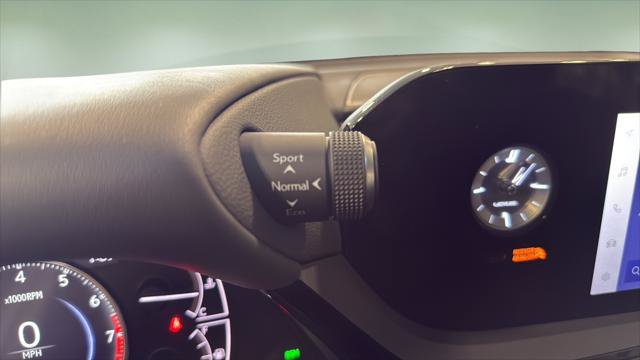 Certified 2023 Lexus ES 350 w/ Premium Package FWD image 21