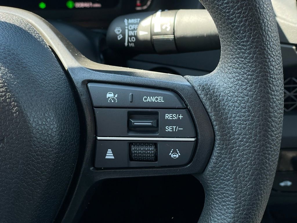 Certified 2025 Honda Accord SE image 14