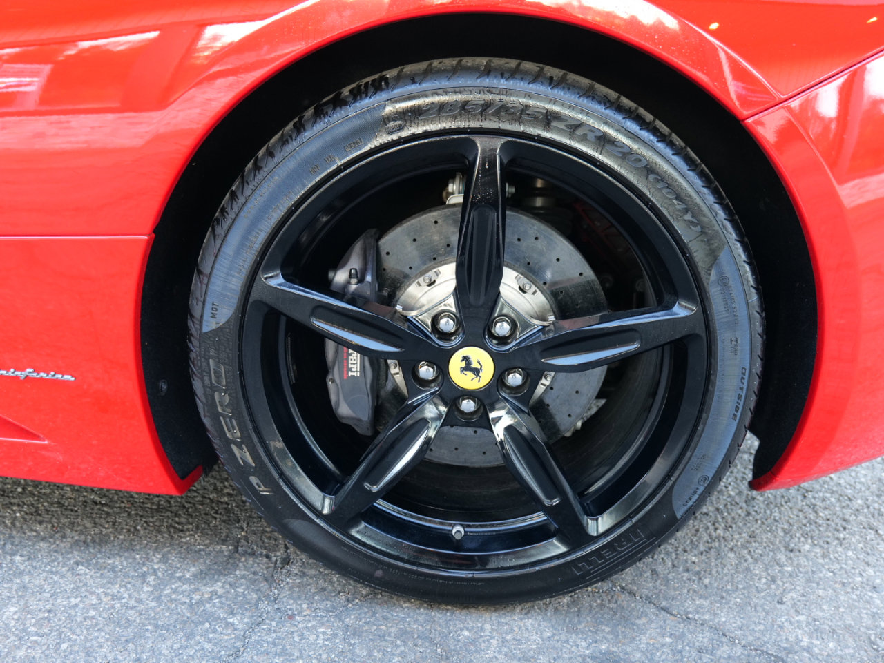 Used 2014 Ferrari California image 85