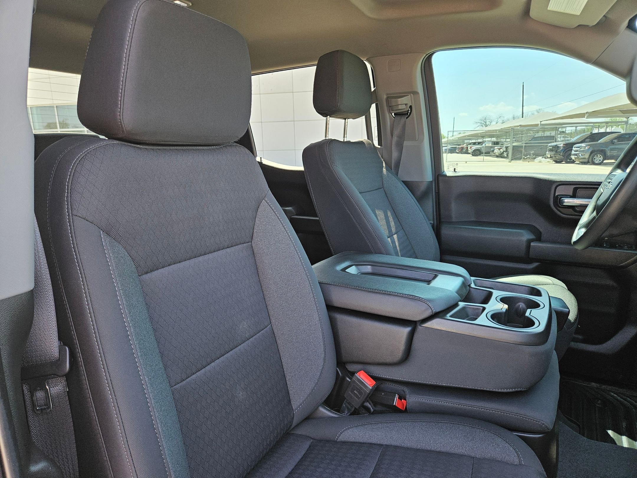 Certified 2022 Chevrolet Silverado 1500 Custom image 31