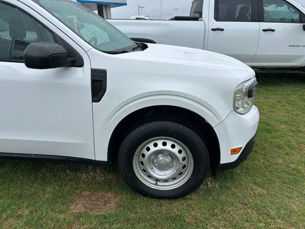 Used 2022 Ford Maverick XL FWD image 2