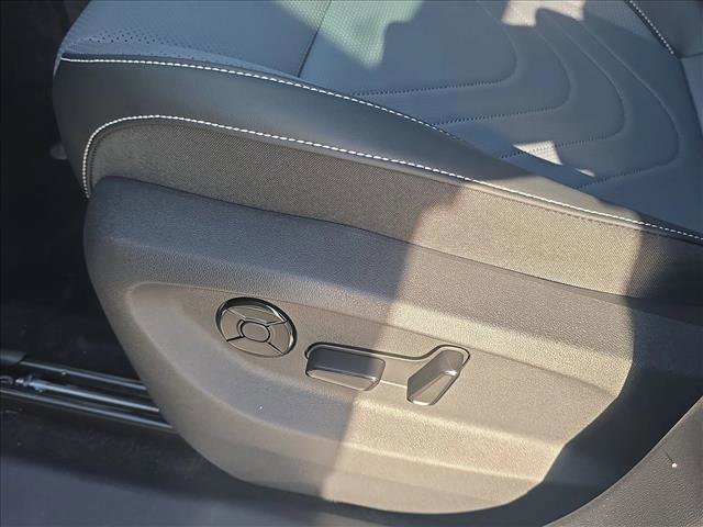 New 2026 Volkswagen Tiguan SE R-Line image 6